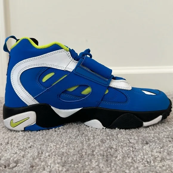 Nike Air Diamond Turf 2, Royal blue, Boys (Youth). No tag/box. - Picture 4 of 9
